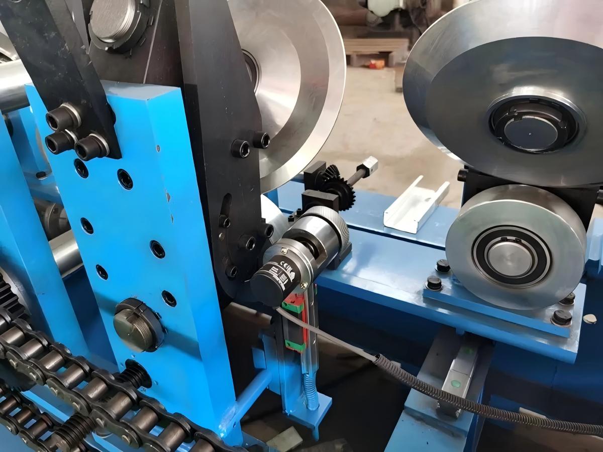c purlin roll forming machine photo c purlin roll forming machine photo